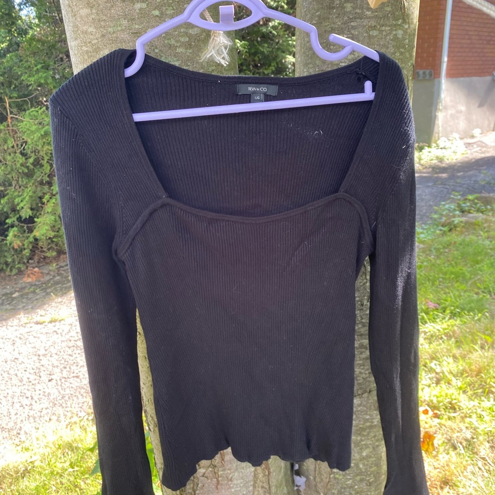 RW&CO. Women's Black Ribbed Blouse